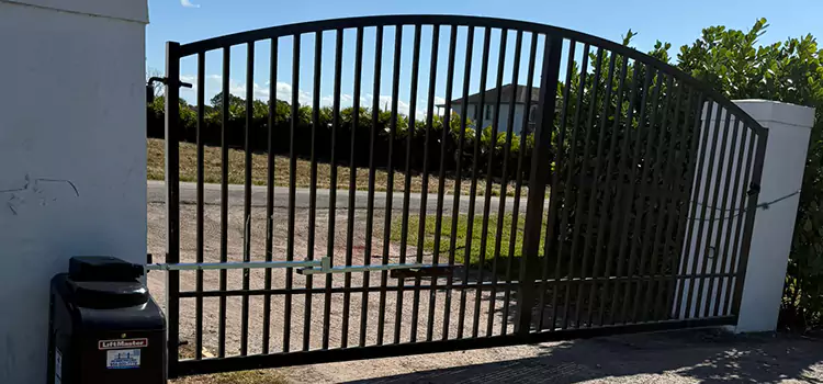 Driveway Fence Repair Grandview
